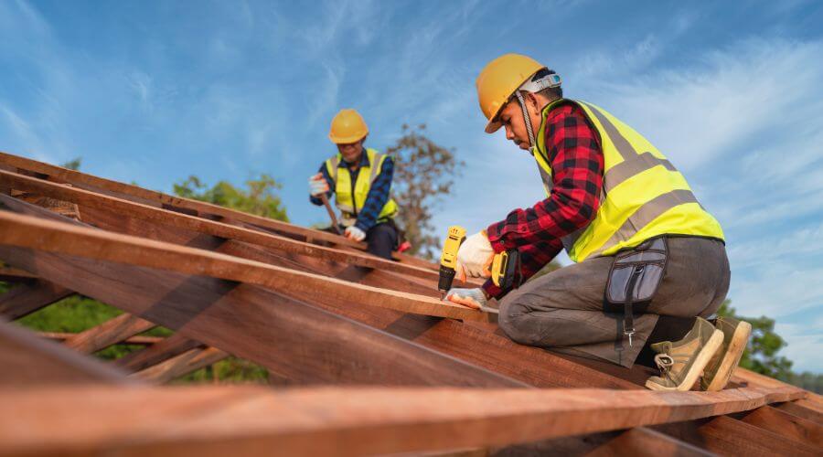 Professional Flat Roofing Installation services in Lewisburg, TN